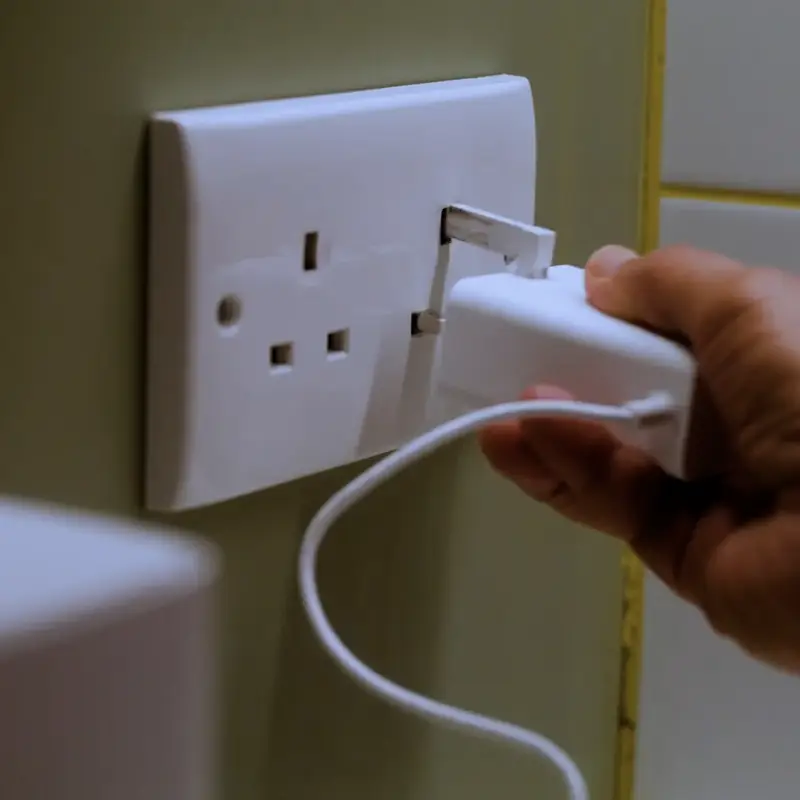 No landlines, just plug & surf